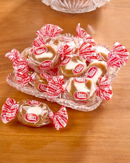 Goetze’s Original Caramel Creams Bulk Candy Tub 2.5 Pounds