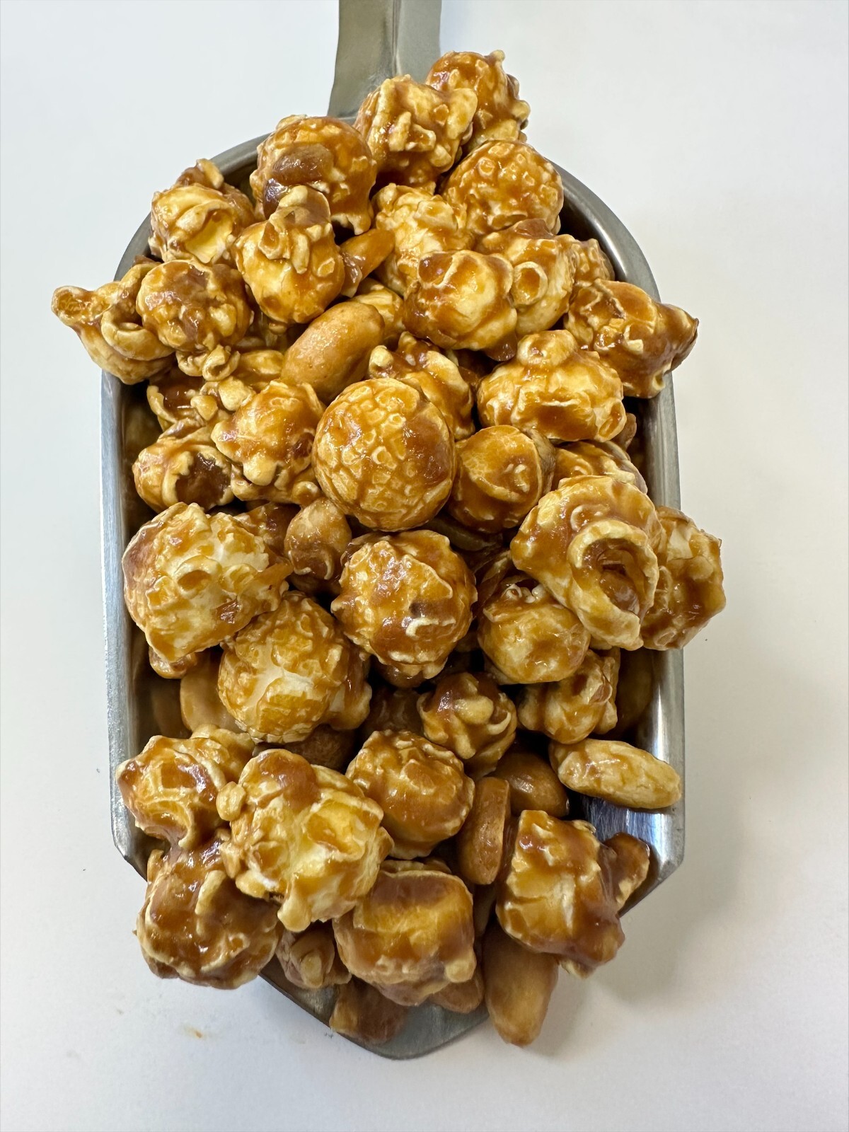 1/2 Gallon Bag of On & Poppin Popcorn Shops Gourmet Caramel Popcorns with Nuts