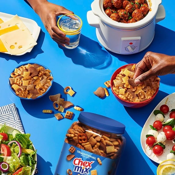 Chex Mix Traditional Original Recipe Snack Mix, Salty Snacks Tub, 20 oz