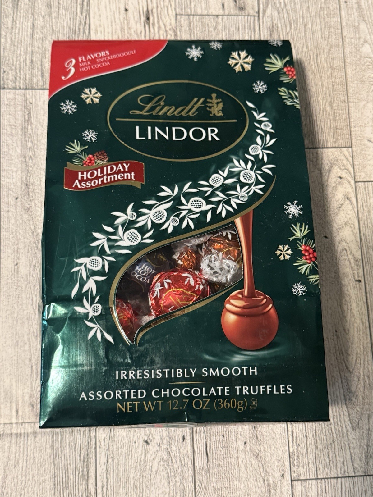 Lindt LINDOR Holiday Assortment Chocolate Truffles- Milk, Snickerdoodle, Cocoa