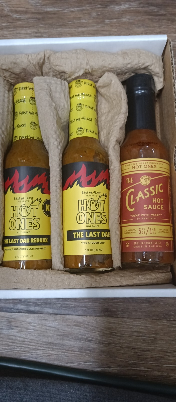 limited edition hot Ones hot sauce collection fiery Chipotle last dab /classic